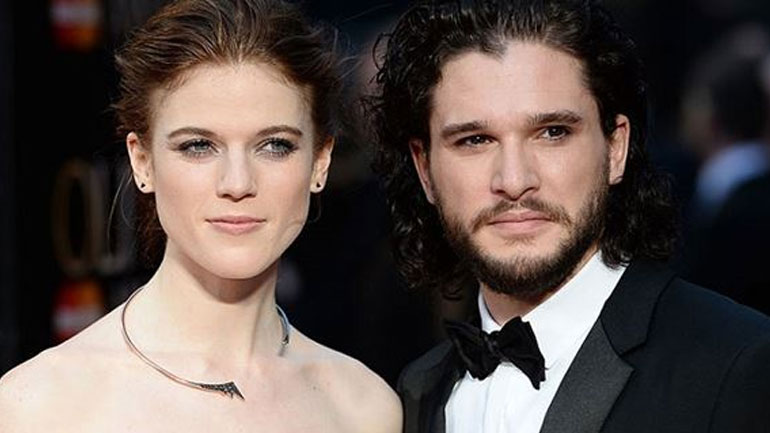 Διάσημο μοντέλο διέρρευσε γυμνές φωτογραφίες του Kit Harington