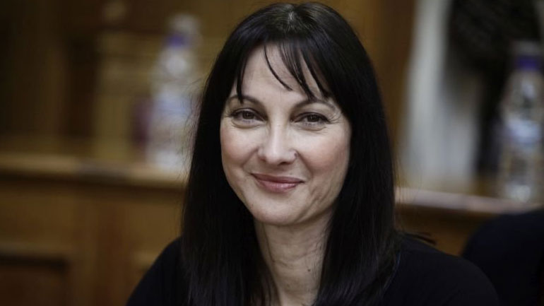 Xenia: Εγκαίνια της έκθεσης από την υπουργό Τουρισμού Έλενα Κουντουρά