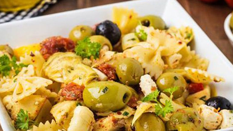 Μακαρονοσαλάτα με τόνο