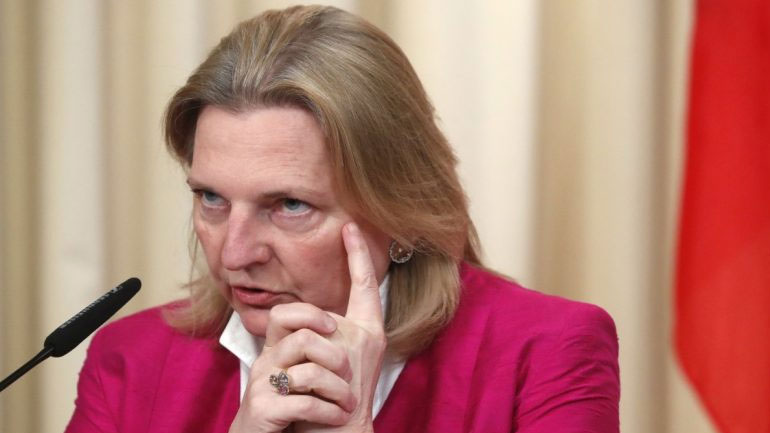 Αυστριακή ΥΠΕΞ: «Η στρατιωτική κλιμάκωση μεταξύ Ρωσίας και Ουκρανίας προκαλεί μεγάλη ανησυχία»