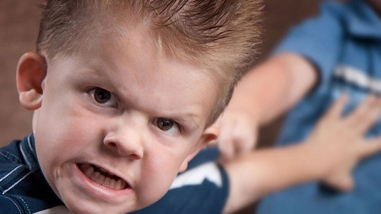 Γιατί το παιδί μου είναι τόσο ατίθασο;