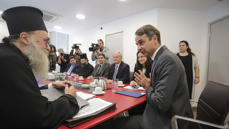 «Η ΝΔ δεν θα αναγνωρίσει μονομερή αλλαγή του εργασιακού καθεστώτος των κληρικών»