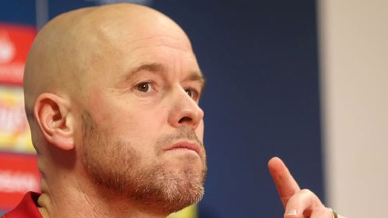 Τεν Χαγκ: «Δεν παίζουν μπάλα τα… κομπλιμέντα»