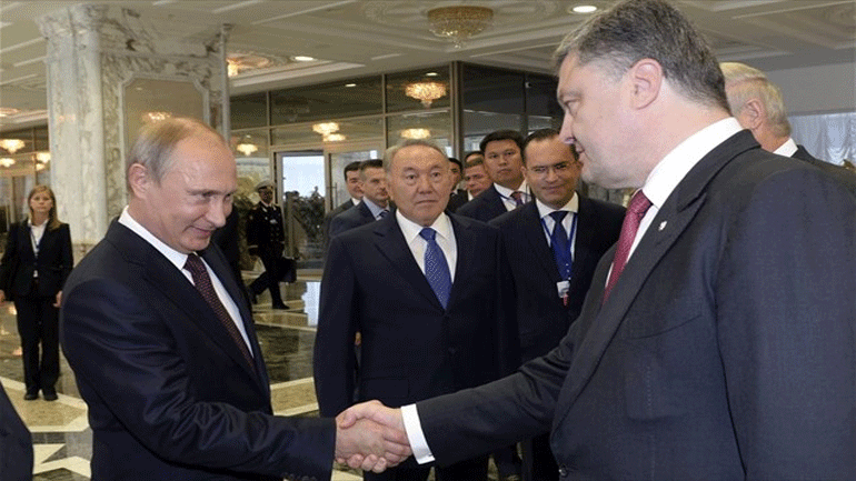 Ο Πούτιν κατηγόρησε τον Ποροσένκο ότι ενορχήστρωσε  ναυτική «πρόκληση» στη Μαύρη Θάλασσα