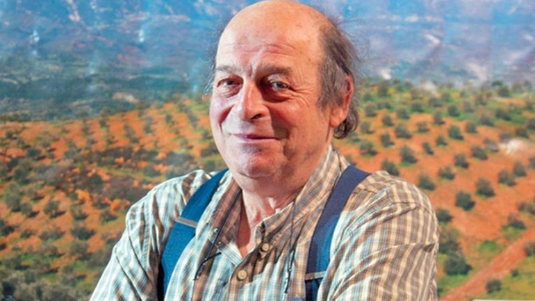 Ο Μανούσος Μανουσάκης για «Το κόκκινο ποτάμι» – Το σίριαλ για τη Γενοκτονία των Ελλήνων της Μικράς Ασίας και του Πόντου