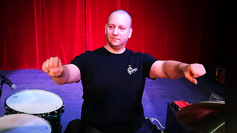 Χαρλεάς ή ντράμερ;