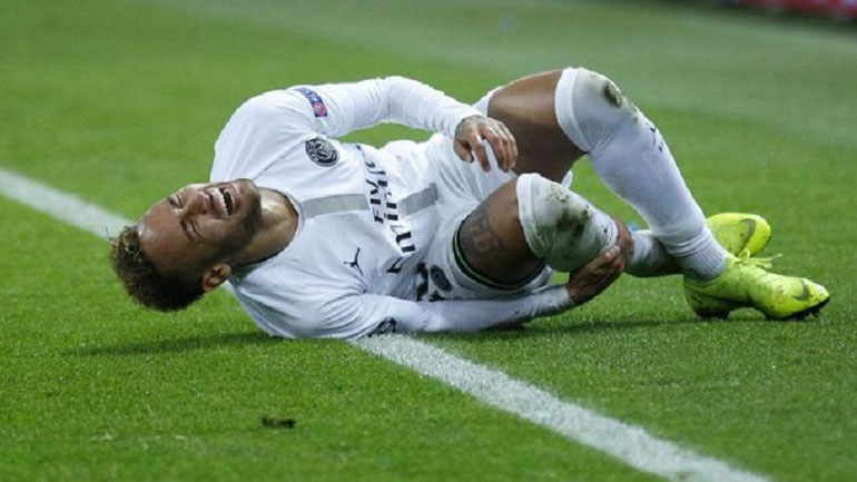 Ρόμπερτσον: «Μεγάλος ηθοποιός ο Νεϊμάρ»