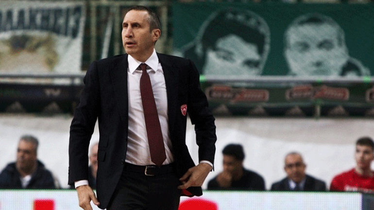 Μπλατ: «Κοιτάμε συνεχώς την αγορά»