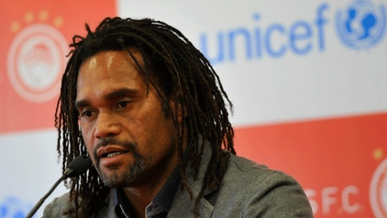 Καρεμπέ: «Θα ήθελα να πάρει το Champions League η Μπαρτσελόνα»