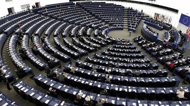 Σαφή μηνύματα προς Σερβία και Κόσοβο από το Ευρωκοινοβούλιο