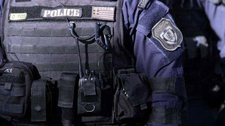 Θεσσαλονίκη: Σύλληψη 23χρονου για παράνομη μεταφορά αλλοδαπών