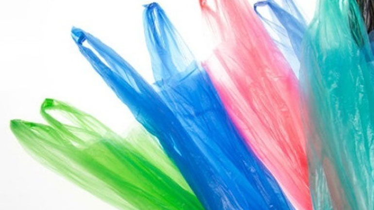 Στα 9 λεπτά του ευρώ αυξάνεται από τις αρχές του 2019 το τέλος της πλαστικής σακούλας