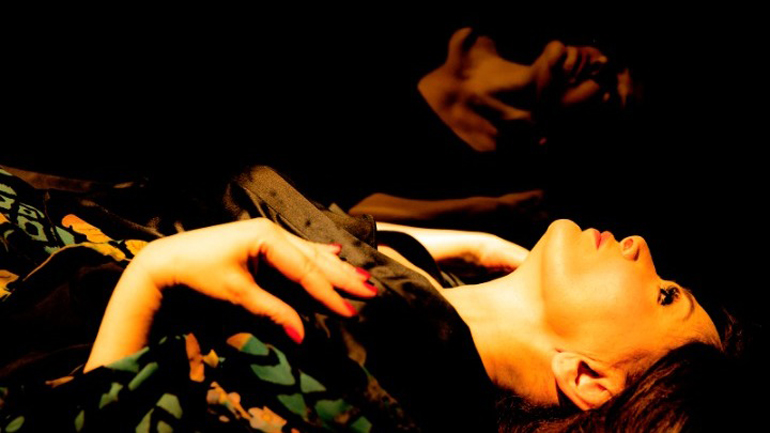 Η ανθρώπινη φωνή, για έξι παραστάσεις, στην Εναλλακτική Σκηνή της Λυρικής