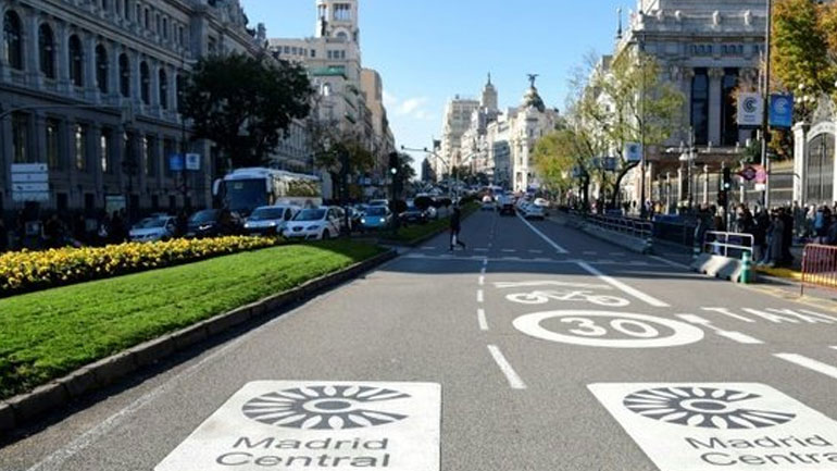 Η Μαδρίτη περιορίζει την κυκλοφορία των αυτοκινήτων στο κέντρο της πόλης για να αντιμετωπίσει την ατμοσφαιρική ρύπανση