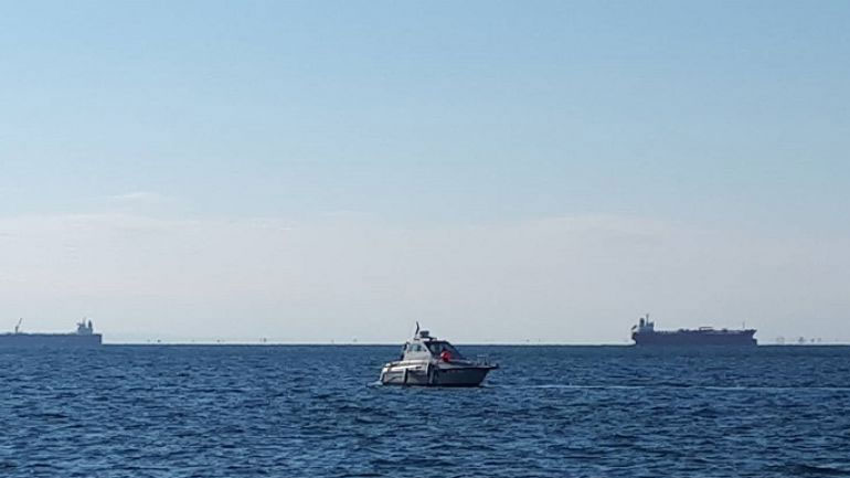 Σε συναγερμό Λιμενικό και Αστυνομία στη Θεσσαλονίκη – Εντοπίστηκε βλήμα στον Θερμαϊκό