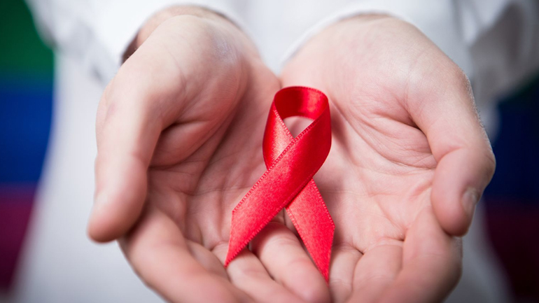 AIDS: Ταμπού και στιγματισμός η ασθένεια στην Ελλάδα