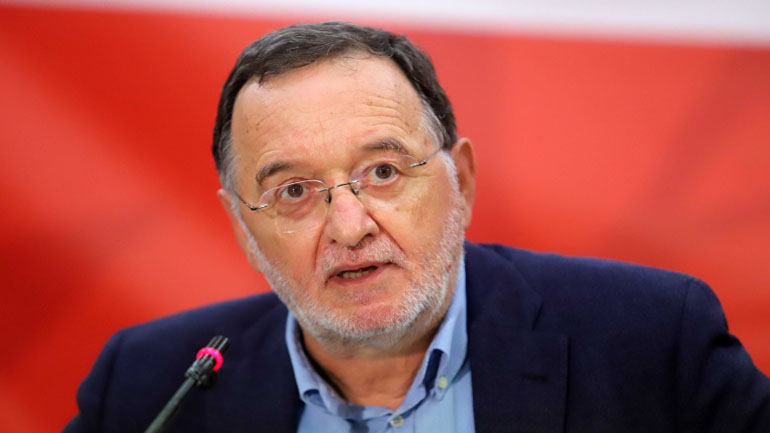 Λαφαζάνης: Ο Τσίπρας προτίμησε να σώσει την ευρωζώνη, καταδικάζοντας τον λαό μας σε αιώνια χρεοδουλοπαροικία