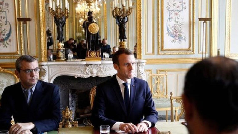 Με εντολή Μακρόν ο πρωθυπουργός θα δεχθεί εκπροσώπους των “κίτρινων γιλέκων”