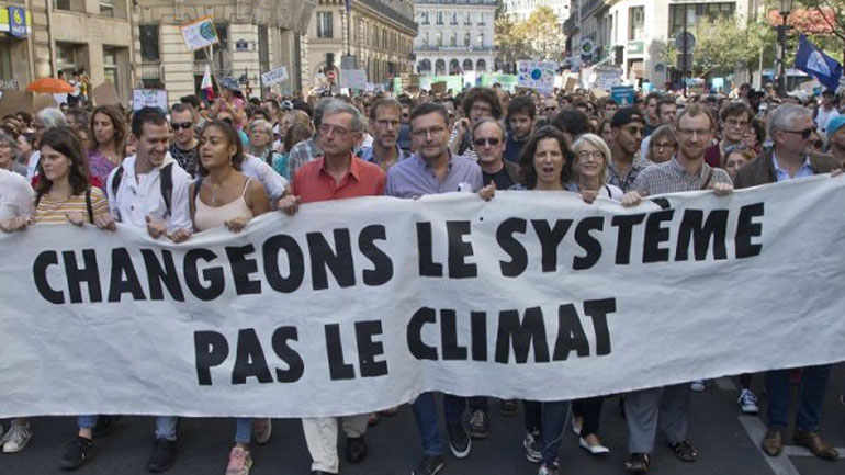 Βρυξέλλες: Χιλιάδες άνθρωποι διαδήλωσαν για την κλιματική αλλαγή