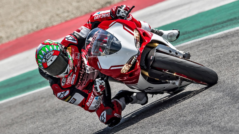 Όποιος πρόλαβε το Panigale R είδε!