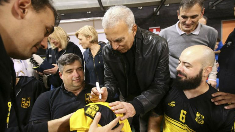 Νίκος Γκάλης: Επέστρεψε στο «σπίτι» του 39 χρόνια μετά το ντεμπούτο του στο Αλεξάνδρειο