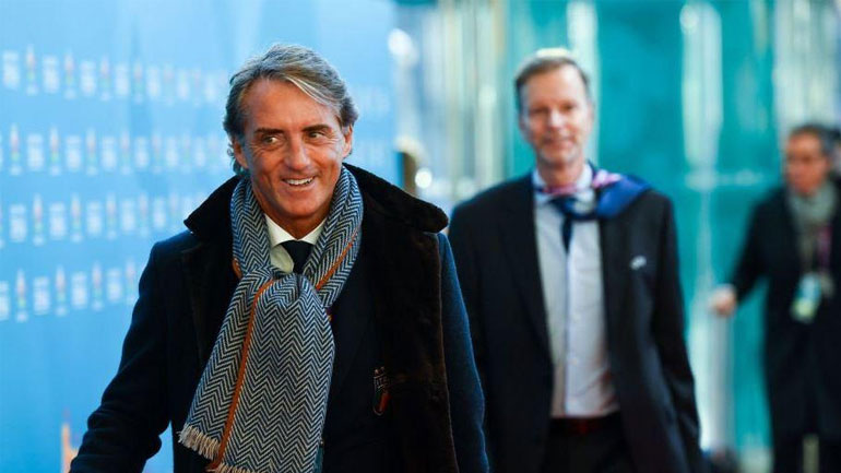 Ο Ιταλός εκλέκτορας, Ρομπέρτο Μαντσίνι