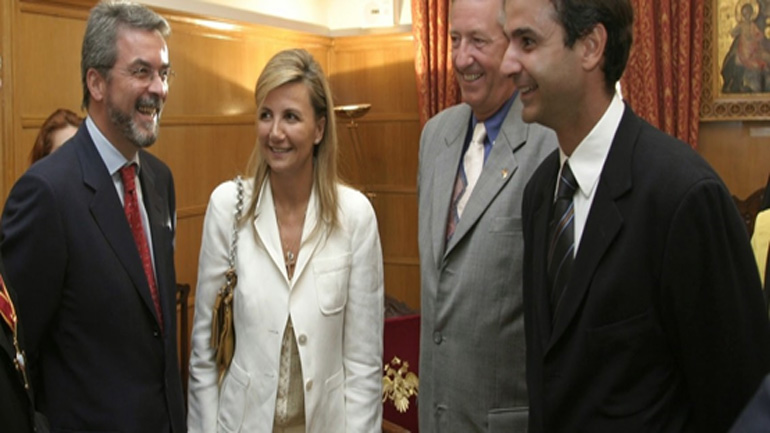 Κούλης Μητσοτάκης και Μπουρνάζι: Μία διαχρονική σχέση αγάπης Κούλης Μητσοτάκης και Μπουρνάζι: Μία διαχρονική σχέση αγάπης