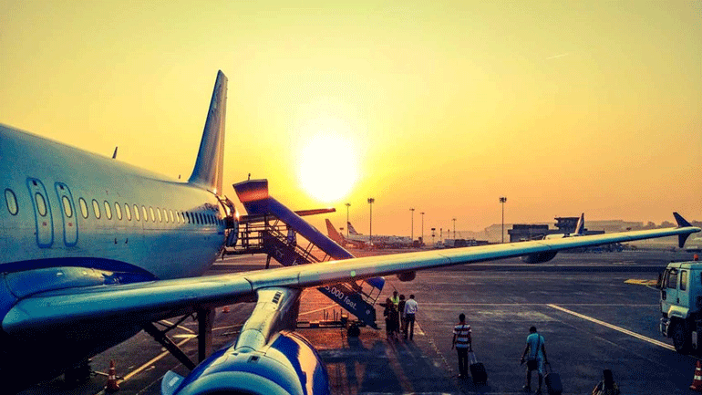 Ηράκλειο: Πιάνουν δουλειά οι μπουλντόζες στο αεροδρόμιο Καστελίου