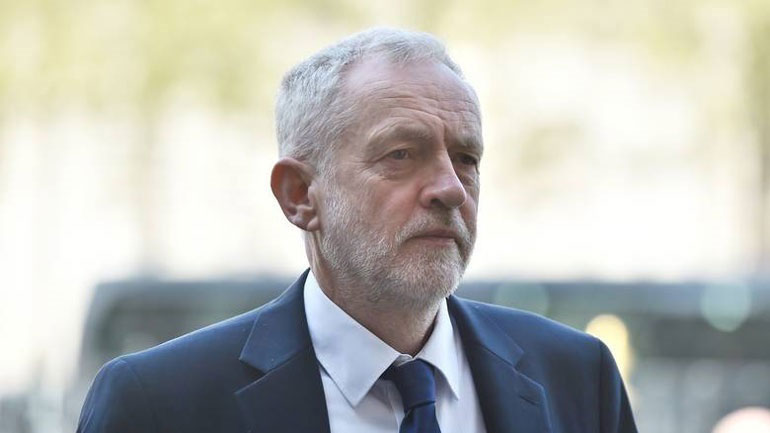 Κόρμπιν: «Άλμα στο κενό η συμφωνία Brexit»