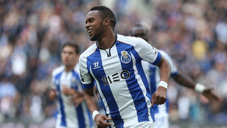 Ο Ερνάνι, ο Ολυμπιακός, η ΑΕΚ και η λατρεία του Κονσεϊσάο