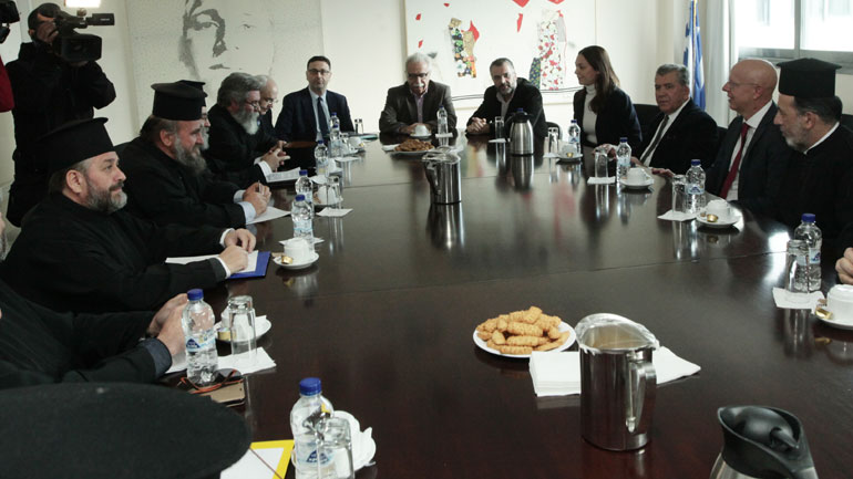 Συνάντηση Κ. Γαβρόγλου με τους εκπροσώπους των κληρικών