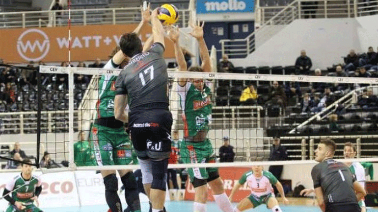 Βόλεϊ: Νίκησε, αλλά αποκλείστηκε ο ΠΑΟΚ