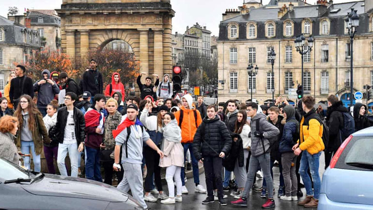 Υπολειτουργούν δεκάδες λύκεια στη Γαλλία