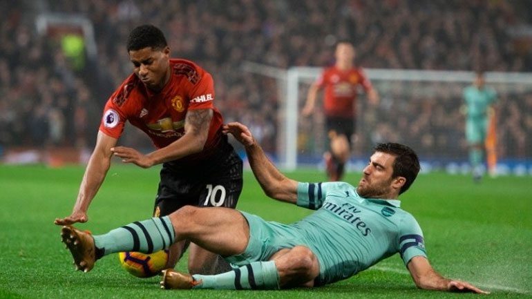 Premier League: Ισόπαλο το ντέρμπι Μάντσεστερ – Άρσεναλ