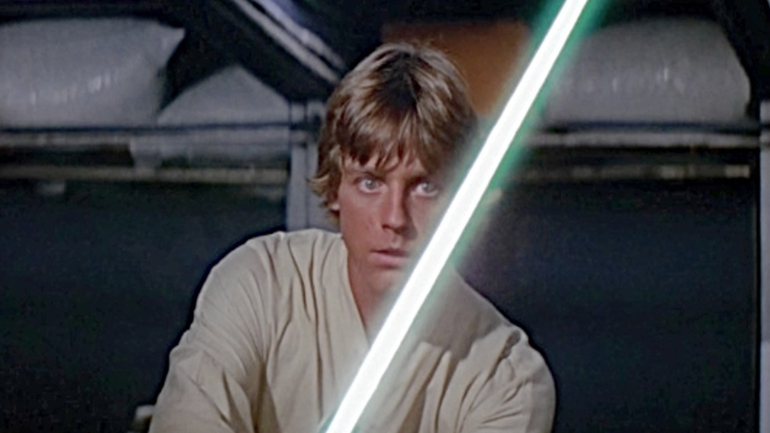 Δημοπρατείται η σπάθα ακτίνων του Λιουκ Σκαϊγουόκερ, τα αυθεντικά μαχαίρια του Σιλβέστερ Σταλόνε και άλλα αντικείμενα από διάφορες ταινίες