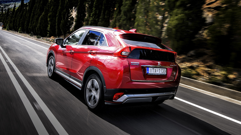 To Eclipse Cross έχει μήκος 4,4 μέτρα, πλάτος 1,8μ. και ύψος 1,68μ.