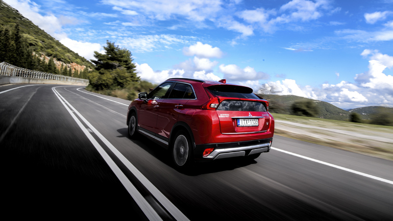 Ικανότατο στον ανοικτό δρόμο, ευέλικτο μέσα στην πόλη