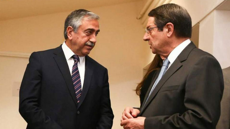 Τηλεφωνική επικοινωνία Αναστασιάδη-Ακιντζί