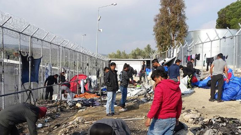 Υπ. Μεταναστευτικής Πολιτικής: Σχέδιο αποσυμφόρησης της Μόριας μέχρι τα Χριστούγεννα