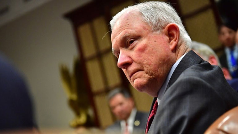 ΗΠΑ: Ο πρώην υπουργός Μπαρ είναι ο επικρατέστερος διάδοχος του Σέσιονς