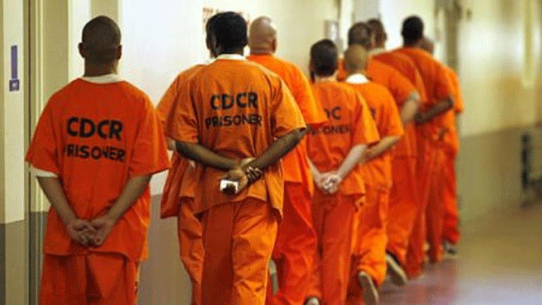 Σχεδόν ένας στους δύο Αμερικανούς είχε ένα μέλος της οικογένειάς του στη φυλακή