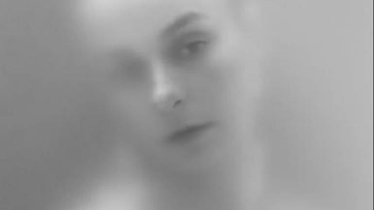 Ο Δημήτρης Ξανθόπουλος σκηνοθετεί τις «Τρεις Αδελφές» του Τσέχοφ στη Στέγη