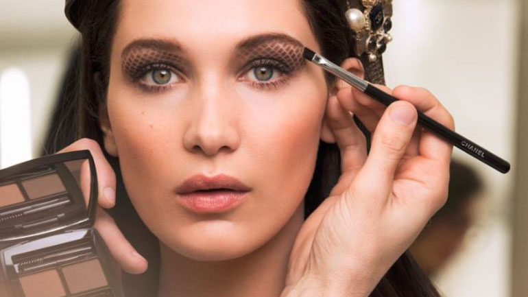 Τα καλύτερα makeup sets που μπορείτε να κάνετε δώρο στις αγαπημένες σας εφέτος τις γιορτές!