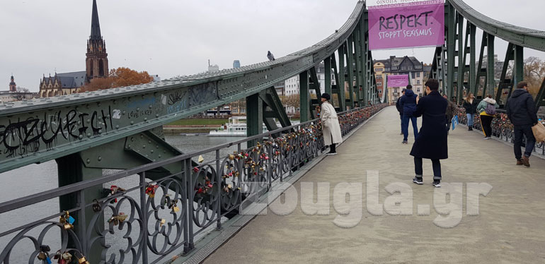 Οι κλειδαριές των ερωτευμένων