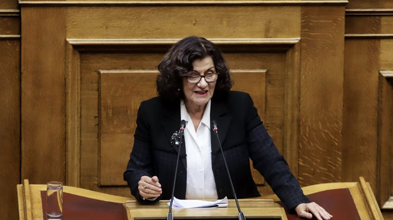 Τα σχέδια της κυβέρνησης για τους Ρομά παρουσίασε η Θεανώ Φωτίου