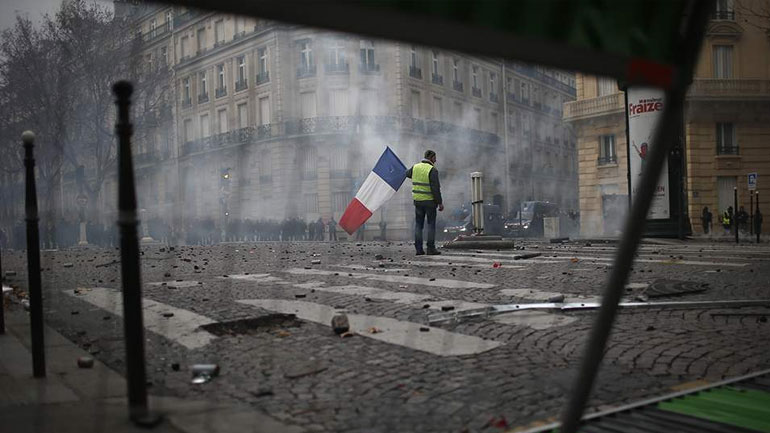 Γαλλία: Απόπειρα επίθεσης στο Drugstore de Publicis