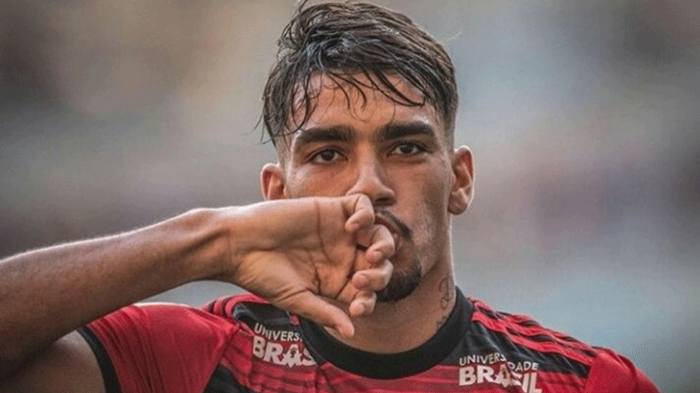 Στην Ιταλία ο Πακουέτα