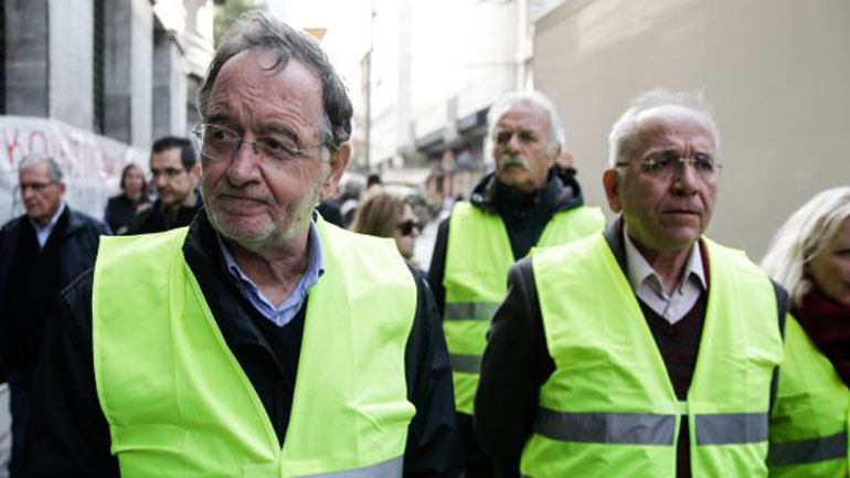 Π.Λαφαζάνης: Αναγκαίο ένα κίνημα “κίτρινων γιλέκων” στη χώρα μας