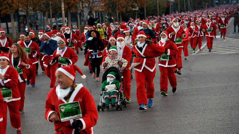 Χιλιάδες Άγιοι Βασίληδες στους δρόμους της Μαδρίτης για φιλανθρωπικό σκοπό