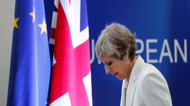 Η Τερέζα Μέι προειδοποιεί τους βουλευτές πριν από την κρίσιμη ψηφοφορία για τη συμφωνία με τις Βρυξέλλες